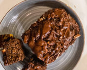 Zoete aardappelbrownie